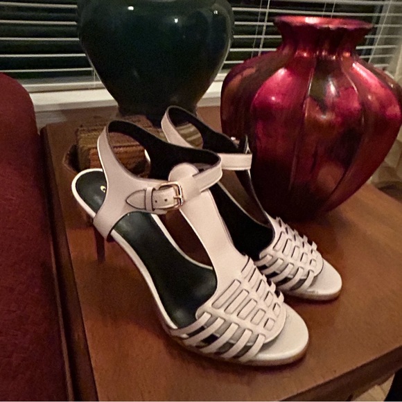 Coach New York Size 9.5 B,Izzy Leather Heeled Sandal in Ivory - Picture 8 of 12